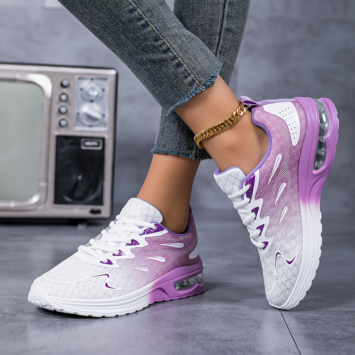 1 Pair Women's Breathable Mesh Running Shoes, All-Season Cushioned Stability Sneakers with Faux Sole and Fabric Insole for Casual Travel